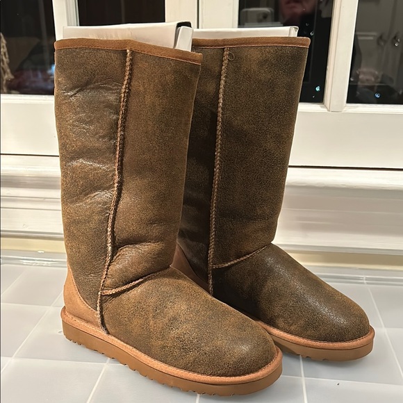 Ugg classic tall bomber shearling boots